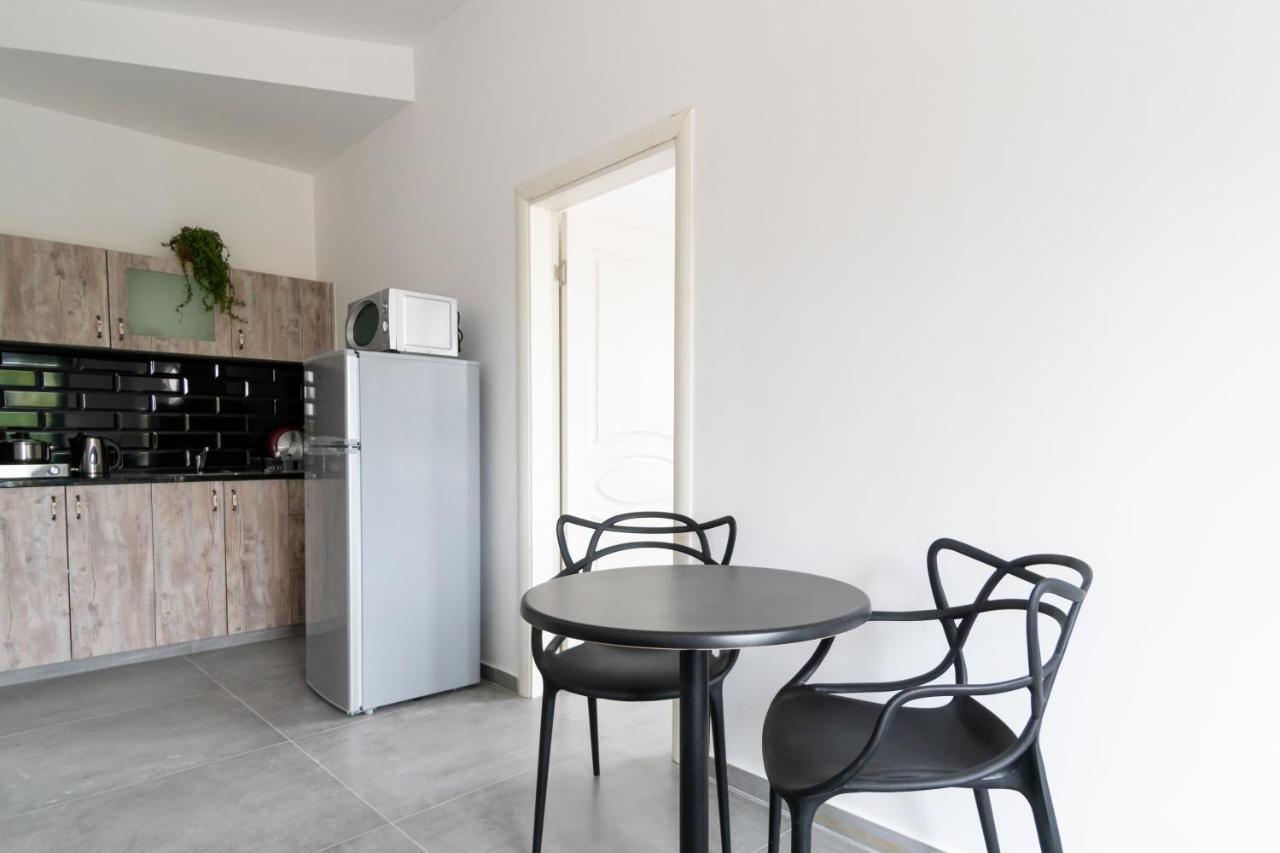 Nahal Oz 33 Aparthotel Bat Yam Bagian luar foto