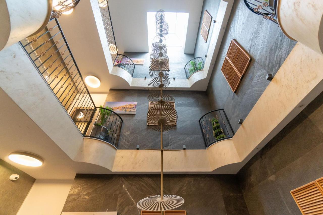 Nahal Oz 33 Aparthotel Bat Yam Bagian luar foto