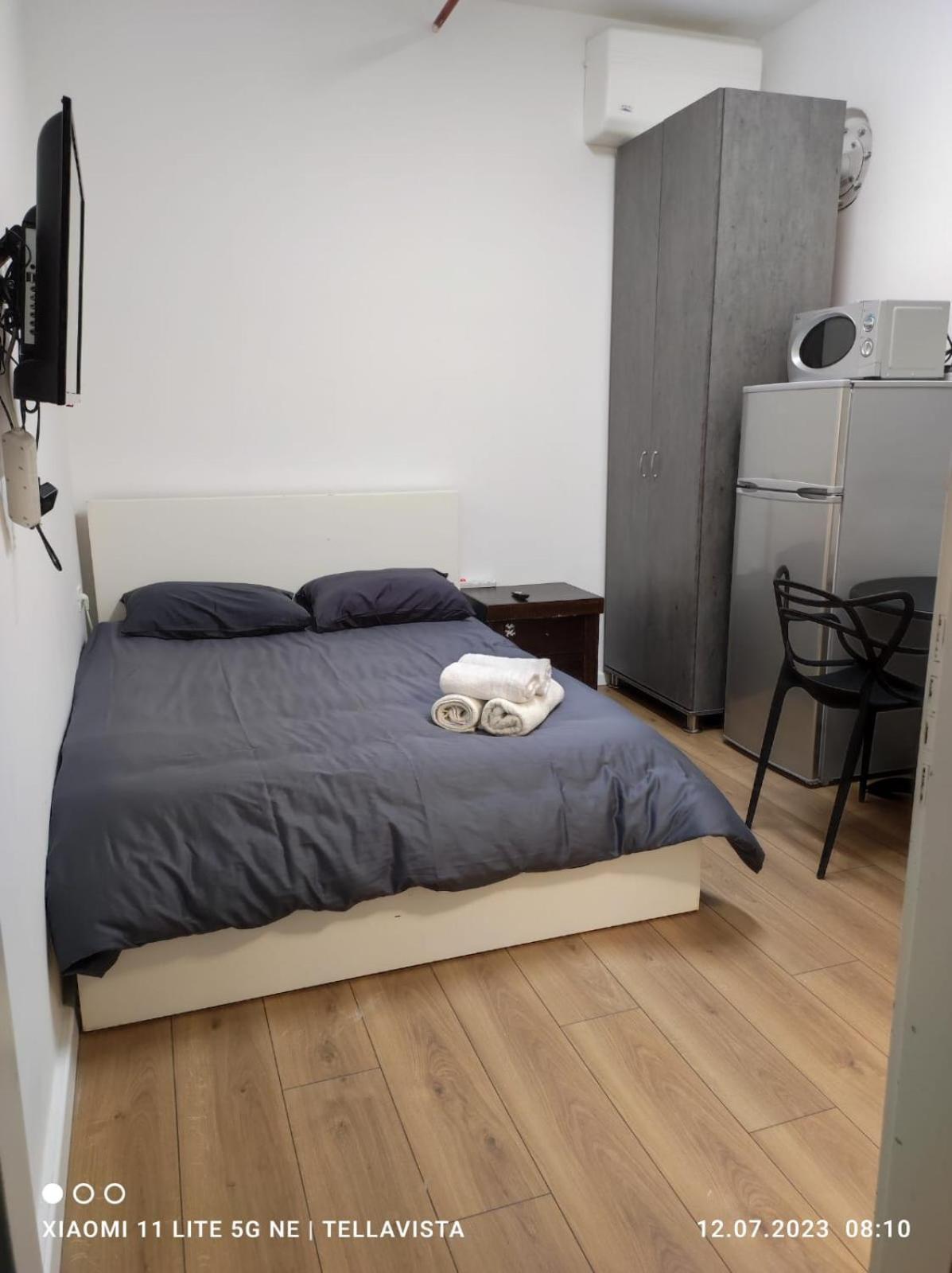 Nahal Oz 33 Aparthotel Bat Yam Bagian luar foto